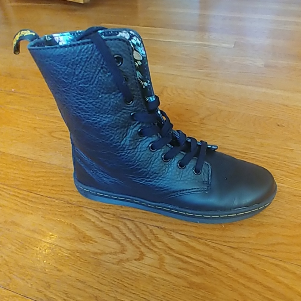Dr. Martens AirWair Black Leather Ankle Boot